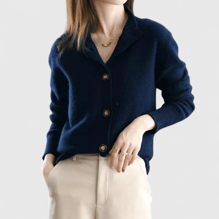 susan-classic-cardigan-img1.webp