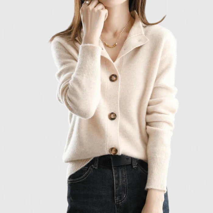 susan-classic-cardigan-img2.webp