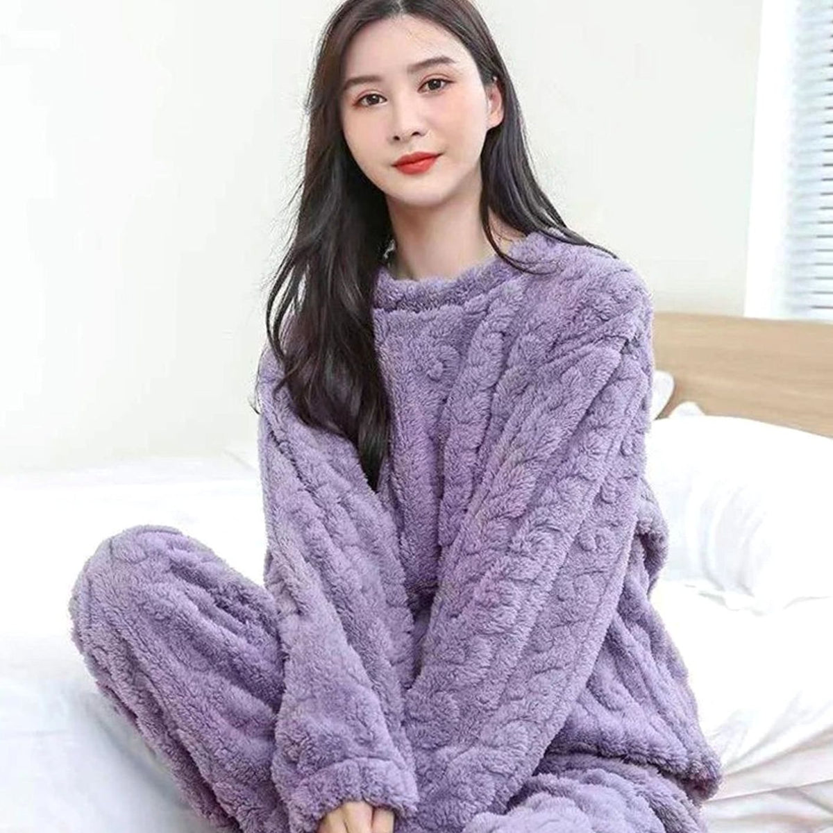 susan-relaxed-fit-fleece-two-piece-set-img4.jpg