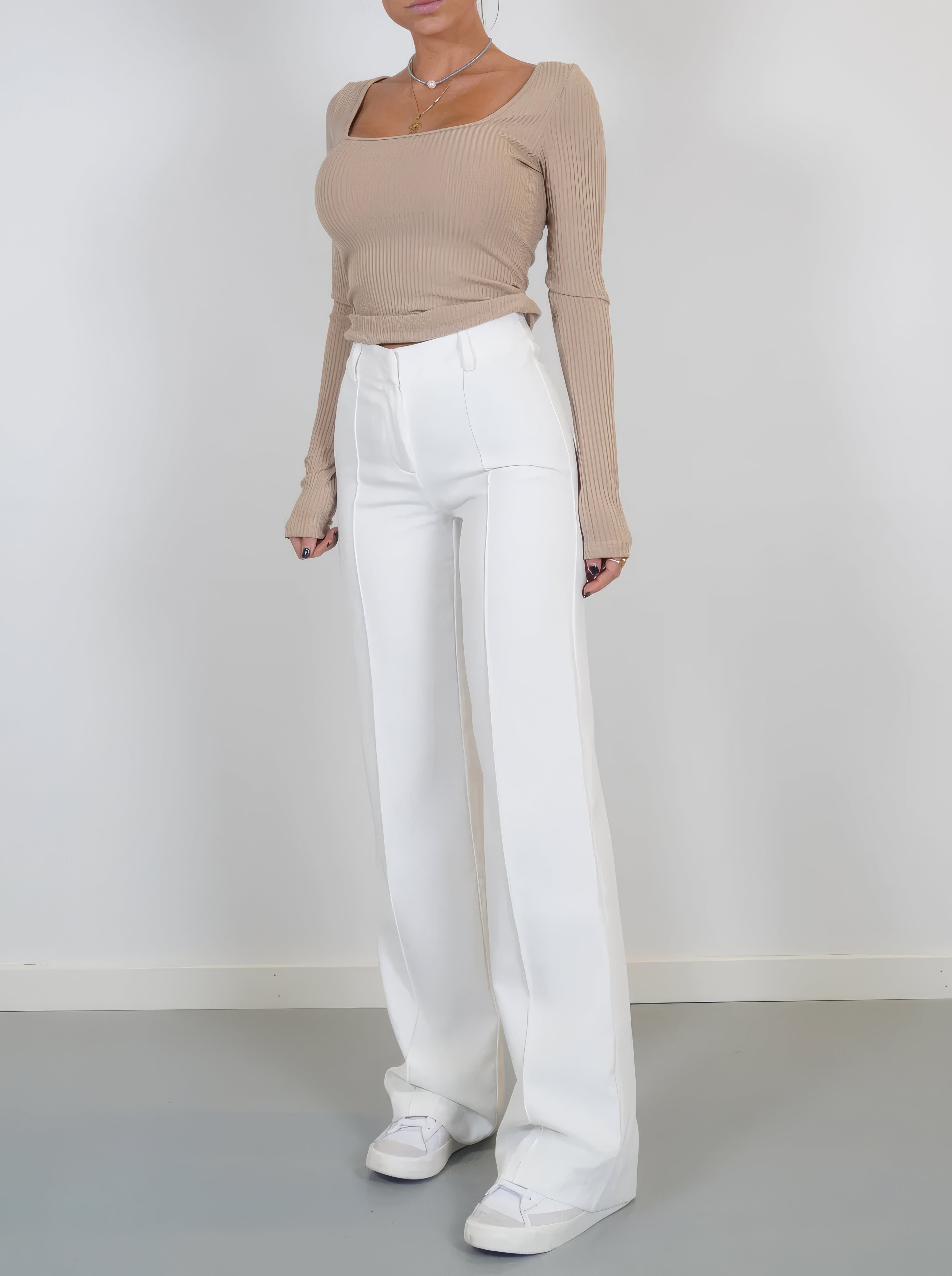 susan-tailored-high-waist-straight-leg-trousers-img2.jpg