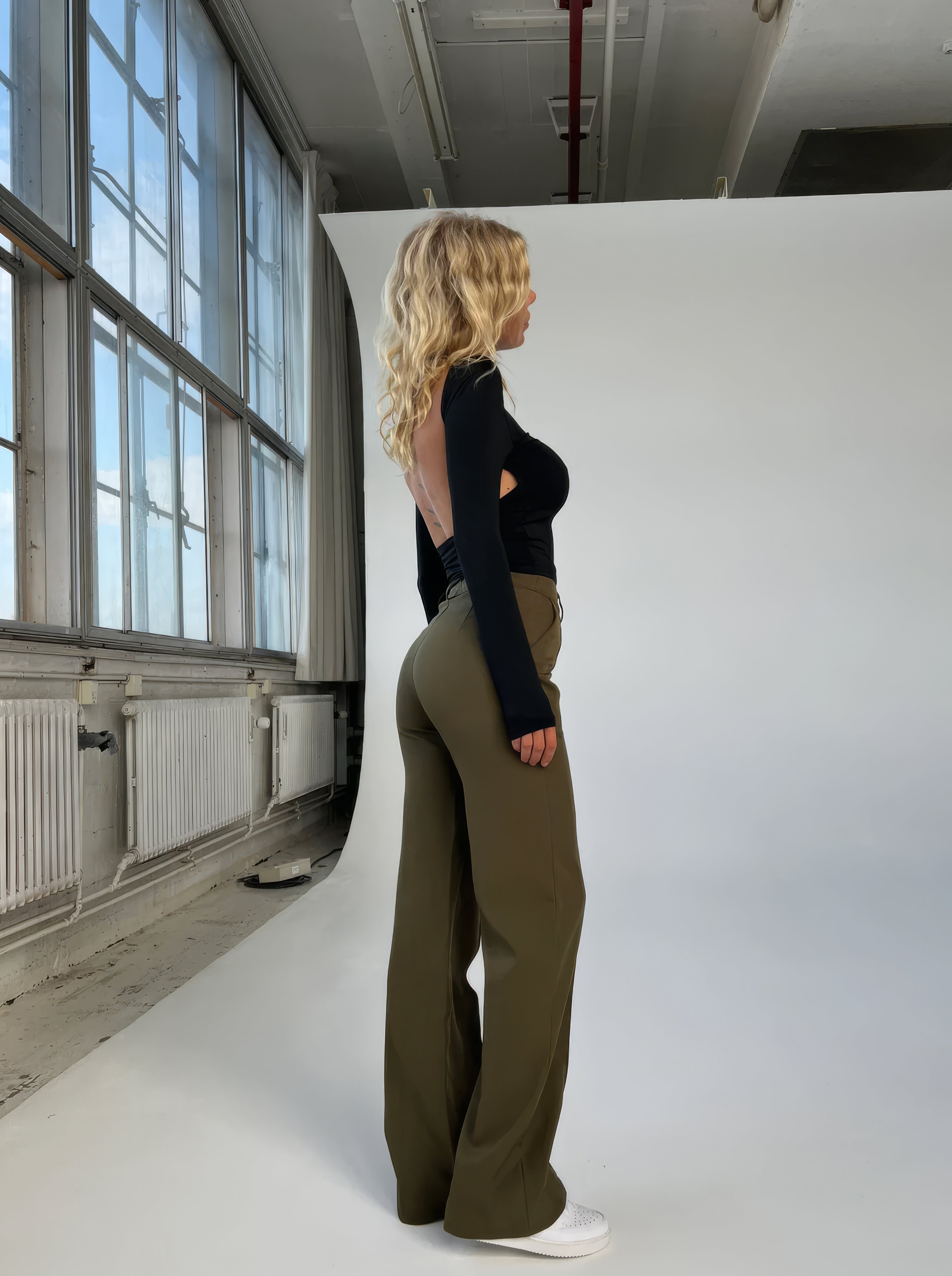 susan-tailored-high-waist-straight-leg-trousers-img3.jpg