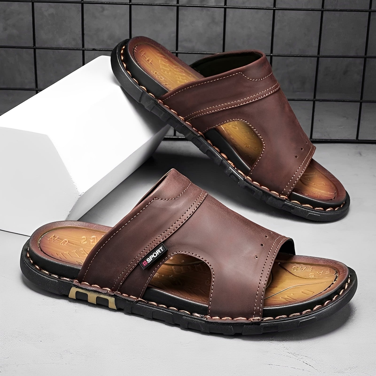 tyler-comfortable-wide-footbed-sandals-img1.jpg