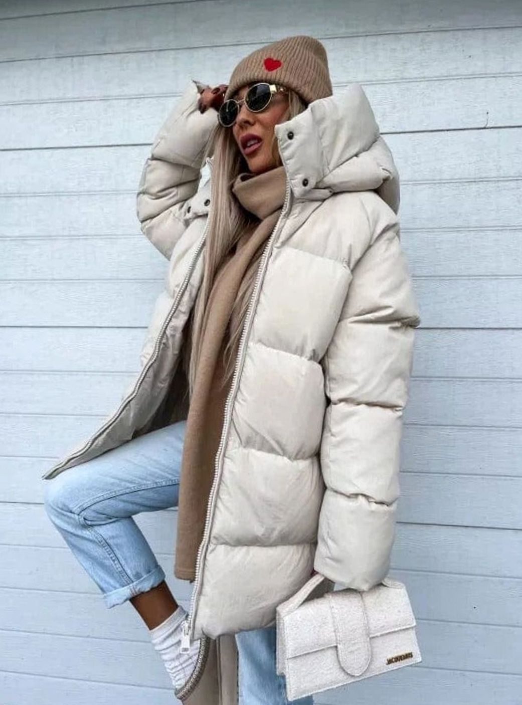 victoria-relaxed-fit-hooded-zip-up-puffer-jacket-img10.jpg