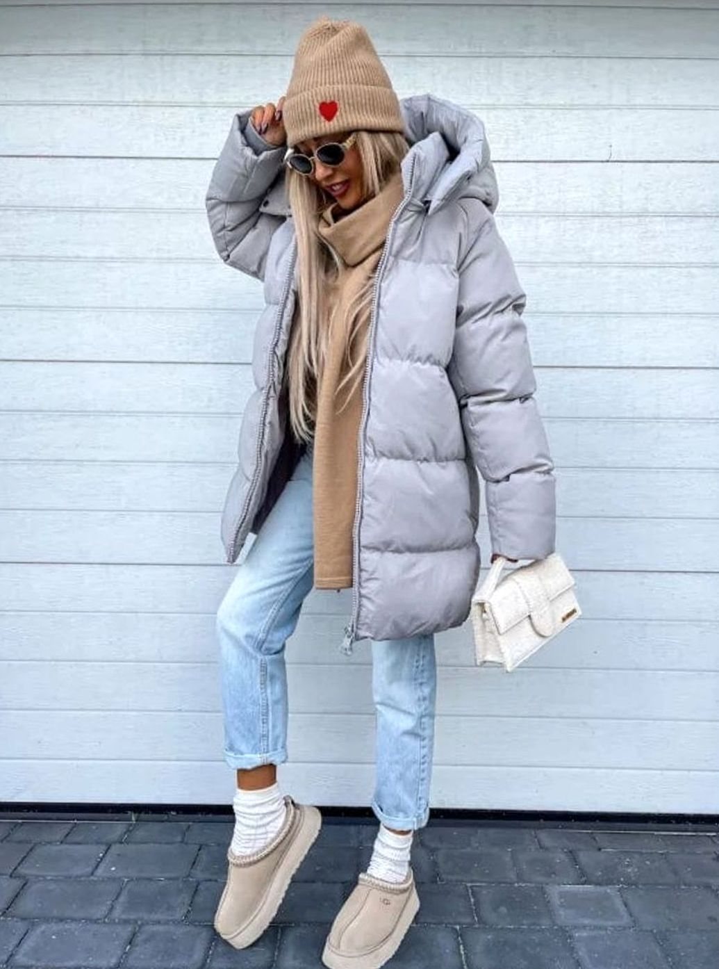 victoria-relaxed-fit-hooded-zip-up-puffer-jacket-img12.jpg