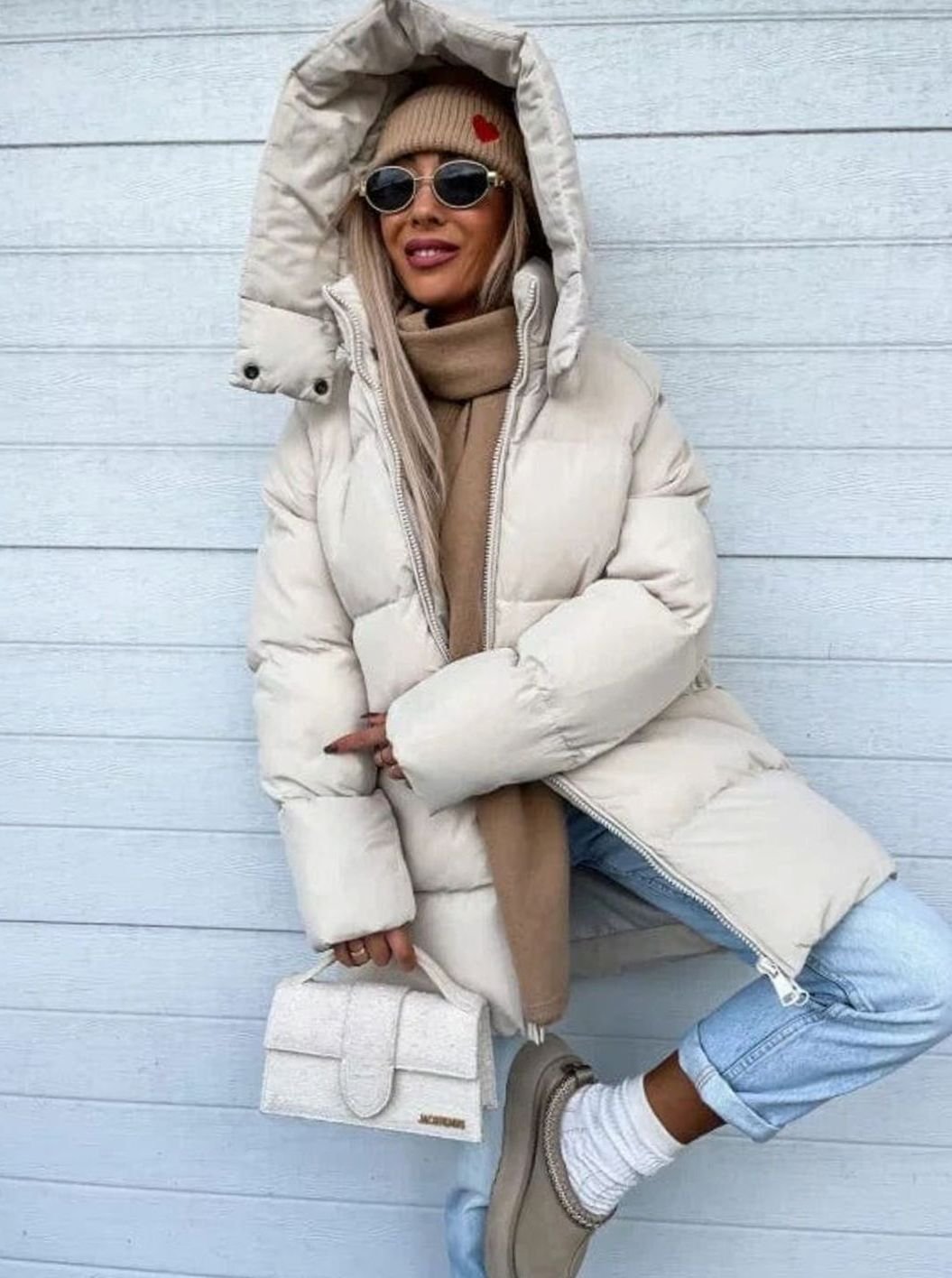 victoria-relaxed-fit-hooded-zip-up-puffer-jacket-img9.jpg