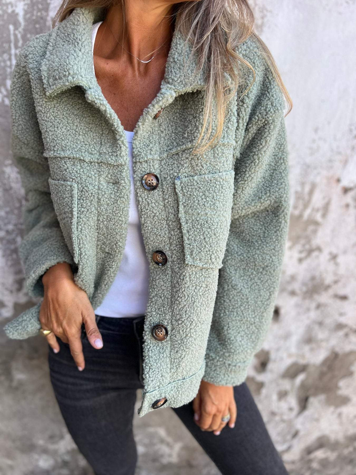 virginia-relaxed-fit-sherpa-zip-jacket-img1.jpg